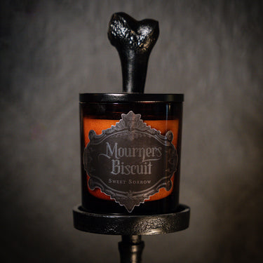 The mourners biscuit candle - The Blackened teeth - Gothic home decor